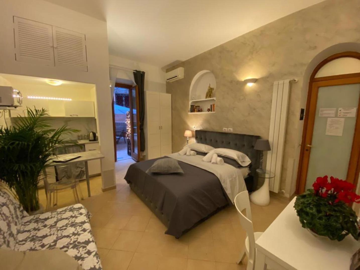 Apartment Navona Domitia Rome