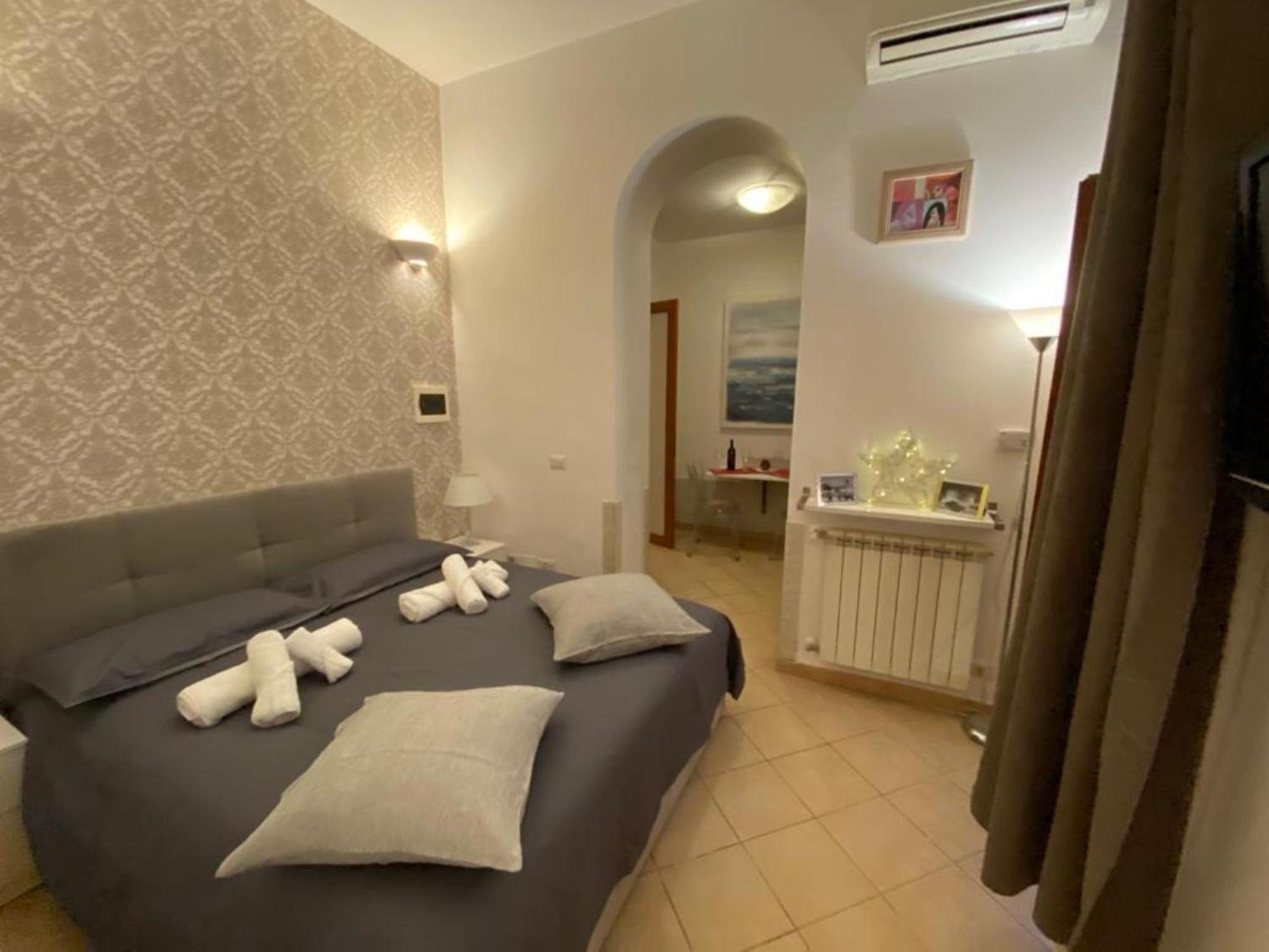 Navona Domitia Apartment